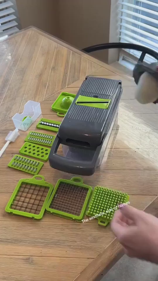 Multifunctional Vegetable Cutter, 7-in-1 Vegetable Slicer, Dicer & Shredder with Interchangeable Blades | All In 1 Shopping.mp4